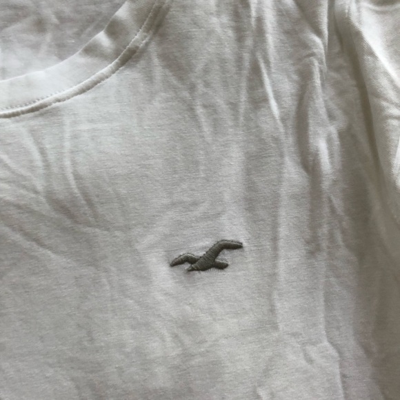 Hollister Basic Long-sleeve Bundle - Picture 4 of 12